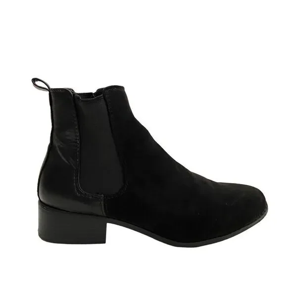 Gap Chelsea Flat Boots in Size 9 Color True Black - Picture 1 of 12